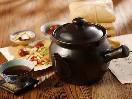 煎中药为什么一般要用砂锅、陶瓷锅，不能用铁锅？